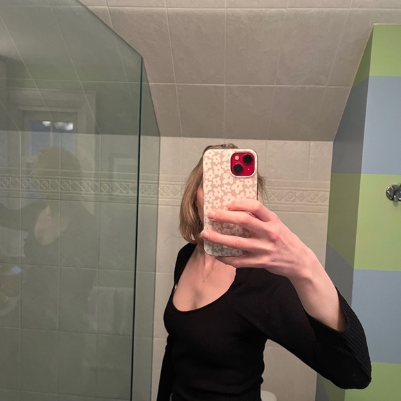 Black puff sleeve, long sleeve top. Stretchy ribbed material. - Picture 3 of 3